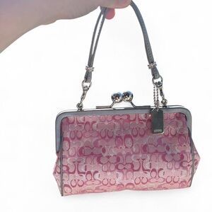Coach vintage limited edition Pink Signature Kiss-Lock Frame Wristlet